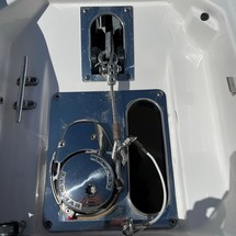 Robalo centre console r272