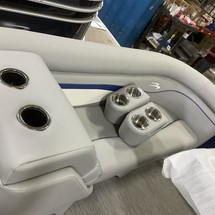 Bennington 24 sbrx