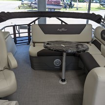 Sunchaser Boats Geneva Cruise 22 LR DH