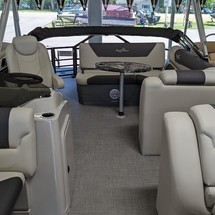 Sunchaser Boats Geneva Cruise 22 LR DH