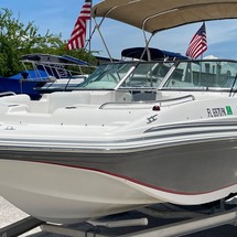 Hurricane 187 sun deck