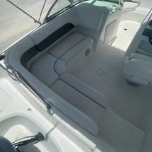 Hurricane 187 sun deck