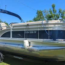 Bennington 24 sbrx