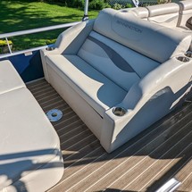 Bennington 24 sbrx