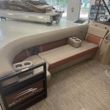 Bennington 24 sbrx