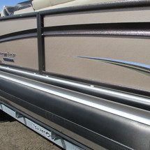 Premier Pontoons Grand Entertainer