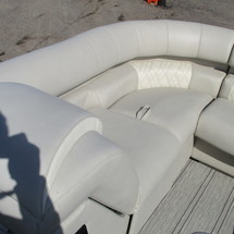 Premier Pontoons Grand Entertainer