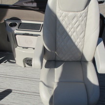 Premier Pontoons Grand Entertainer