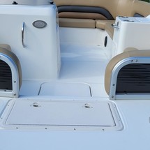 Hurricane fundeck 232