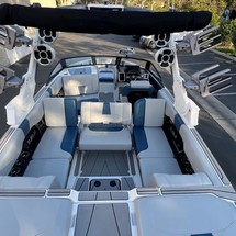 Malibu Wakesetter 23 LSV