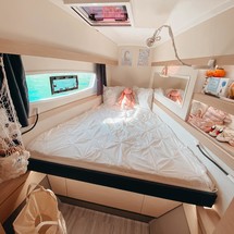 Fountaine Pajot Lucia 40