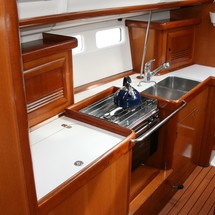 Beneteau Oceanis 423