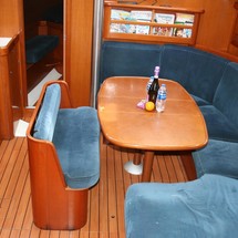 Beneteau Oceanis 423