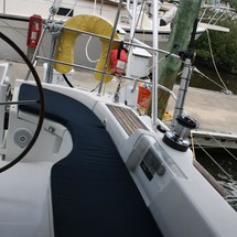 Beneteau Oceanis 423