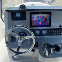 Boston Whaler 210 Dauntless