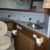 Sea ray 390 express cruiser