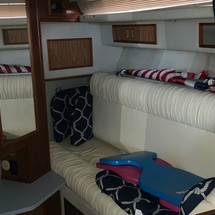 Sea ray 390 express cruiser