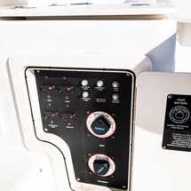 Boston Whaler 285 Conquest
