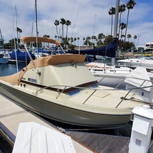 Skipjack 25 flybridge