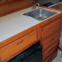 Skipjack 25 flybridge
