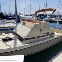 Skipjack 25 flybridge