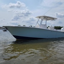 Intrepid 26 center console