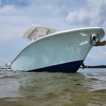 Intrepid 26 center console