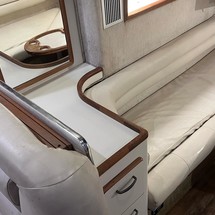 Sea Ray Sundancer 350