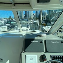 Boston Whaler 315 Conquest Pilothouse