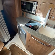 Boston Whaler 315 Conquest Pilothouse