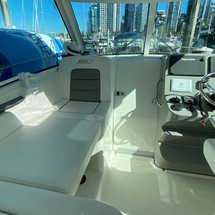 Boston Whaler 315 Conquest Pilothouse