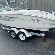 Sea ray 220 select