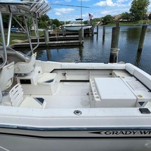 Grady-White Seafarer 228