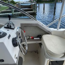 Grady-White Seafarer 228