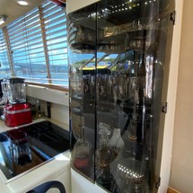 Sea ray 500 db sedan bridge