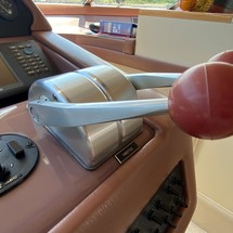 Sea ray 500 db sedan bridge