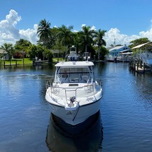 Boston Whaler 305 Conquest