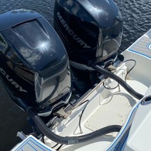 Boston Whaler 305 Conquest