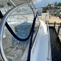 Boston Whaler 305 Conquest