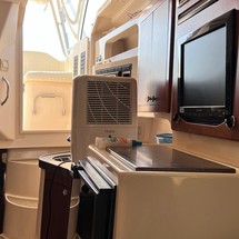 Grady-White Express 330