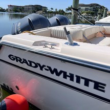 Grady-White Express 330