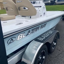 Blazer bay 22