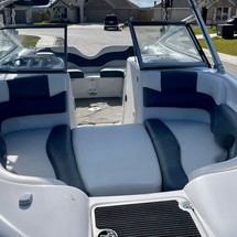 Yamaha 212X