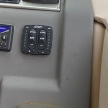 Riviera 4400 Sport Yacht