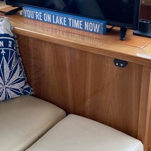 Riviera 4400 Sport Yacht