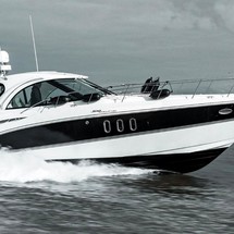 Cruisers Yachts 390 Sports Coupe