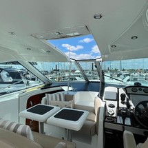 Cruisers Yachts 390 Sports Coupe