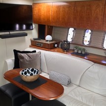 Cruisers Yachts 390 Sports Coupe