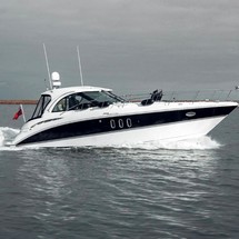 Cruisers Yachts 390 Sports Coupe