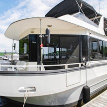 Outer Reef 580 Motoryacht